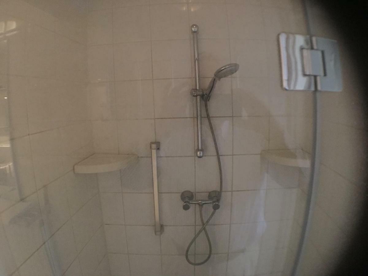 Apartamento Pied A Terre Oostersingel Umcg Groninga Exterior foto